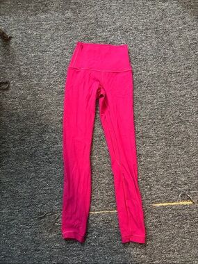 Lululemon fuchsia High-Rise Leggings 25 inch